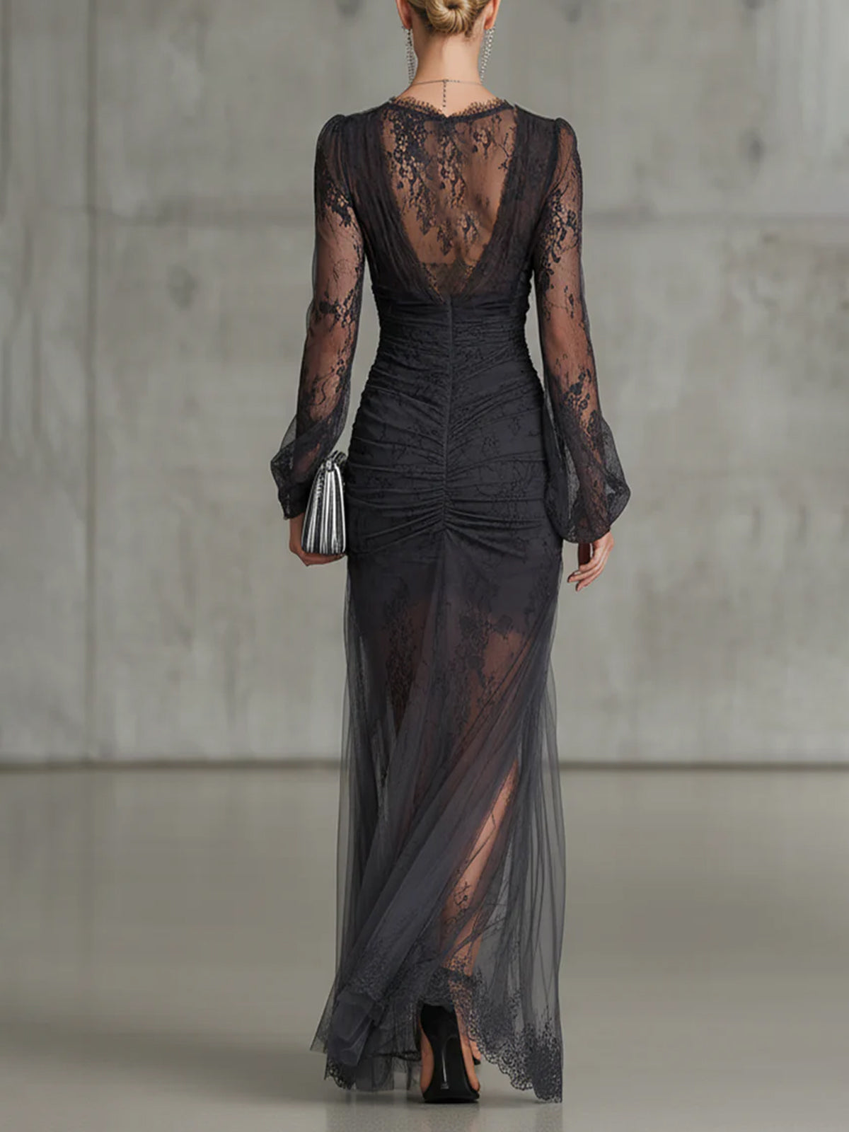 Quintina | Vestido Largo Negro Con Escote En V Profundo Y Abertura Dramática para Mujer