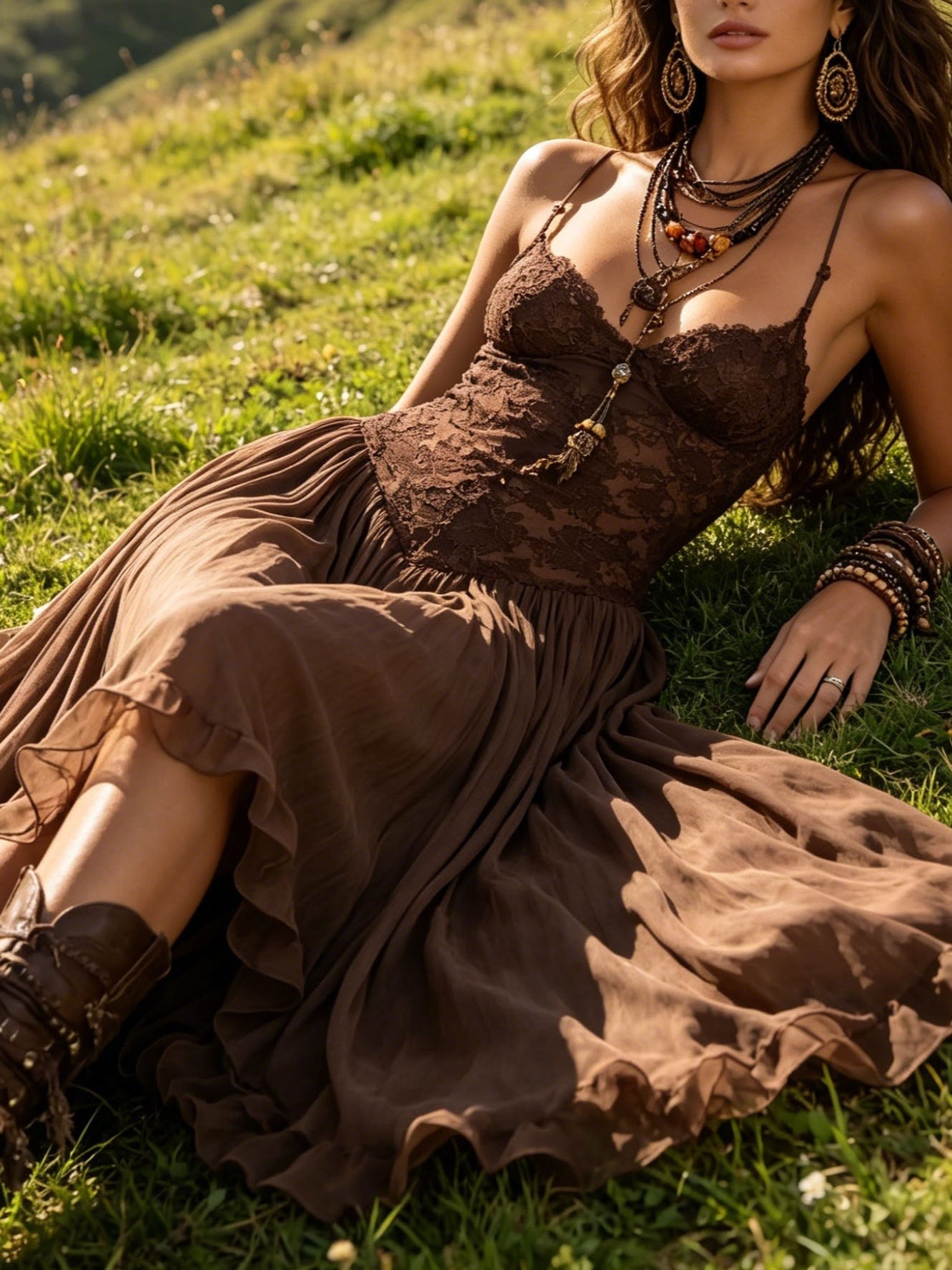 Natalia - Vestido Maxi de Chiffon con Paneles de Encaje Marrón Oscuro para Mujer