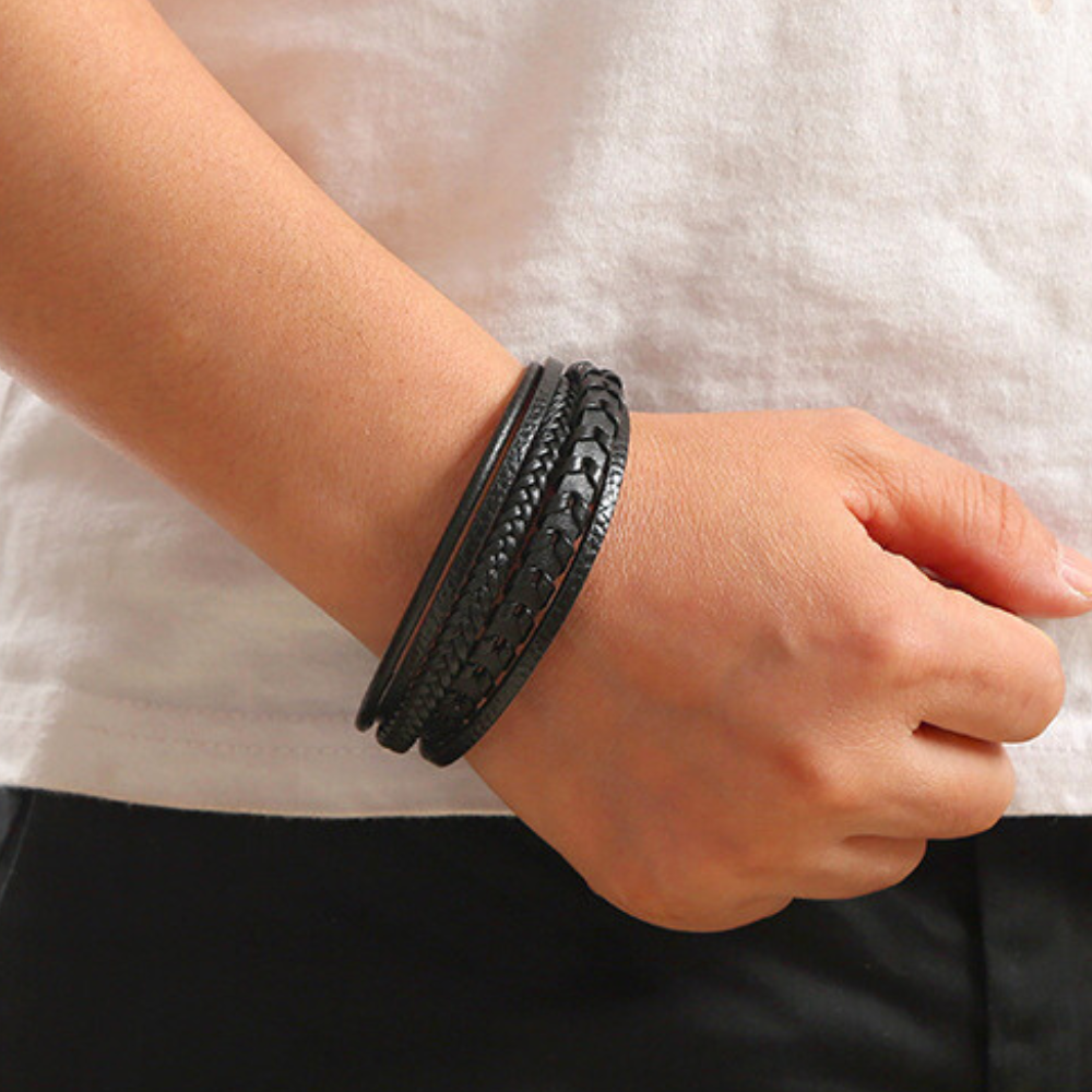 Cruz - Pulsera de cuero para hombres – robusta, elegante y atemporal
