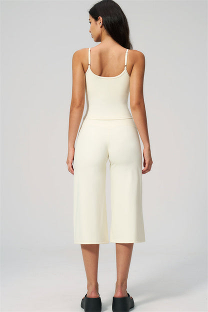 Nexus - El Conjunto de Top de Tirantes y Pantalones Cortos de Pierna Ancha para Mujer