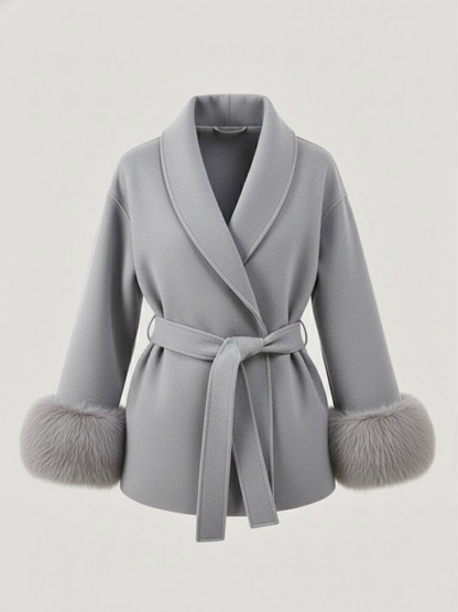 Arctic Grace | Elegante abrigo de lana