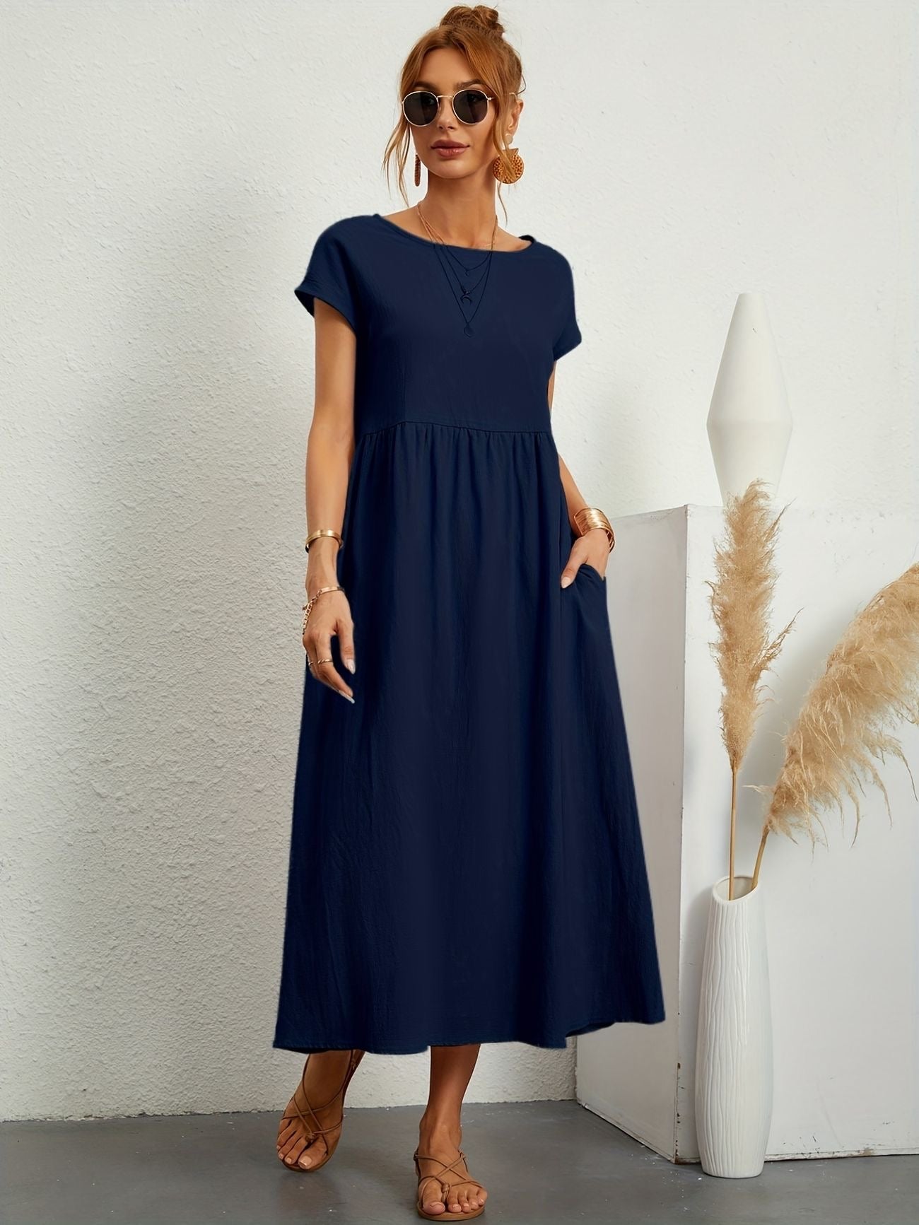 Greta | Elegante vestido de cuello redondo para Mujer