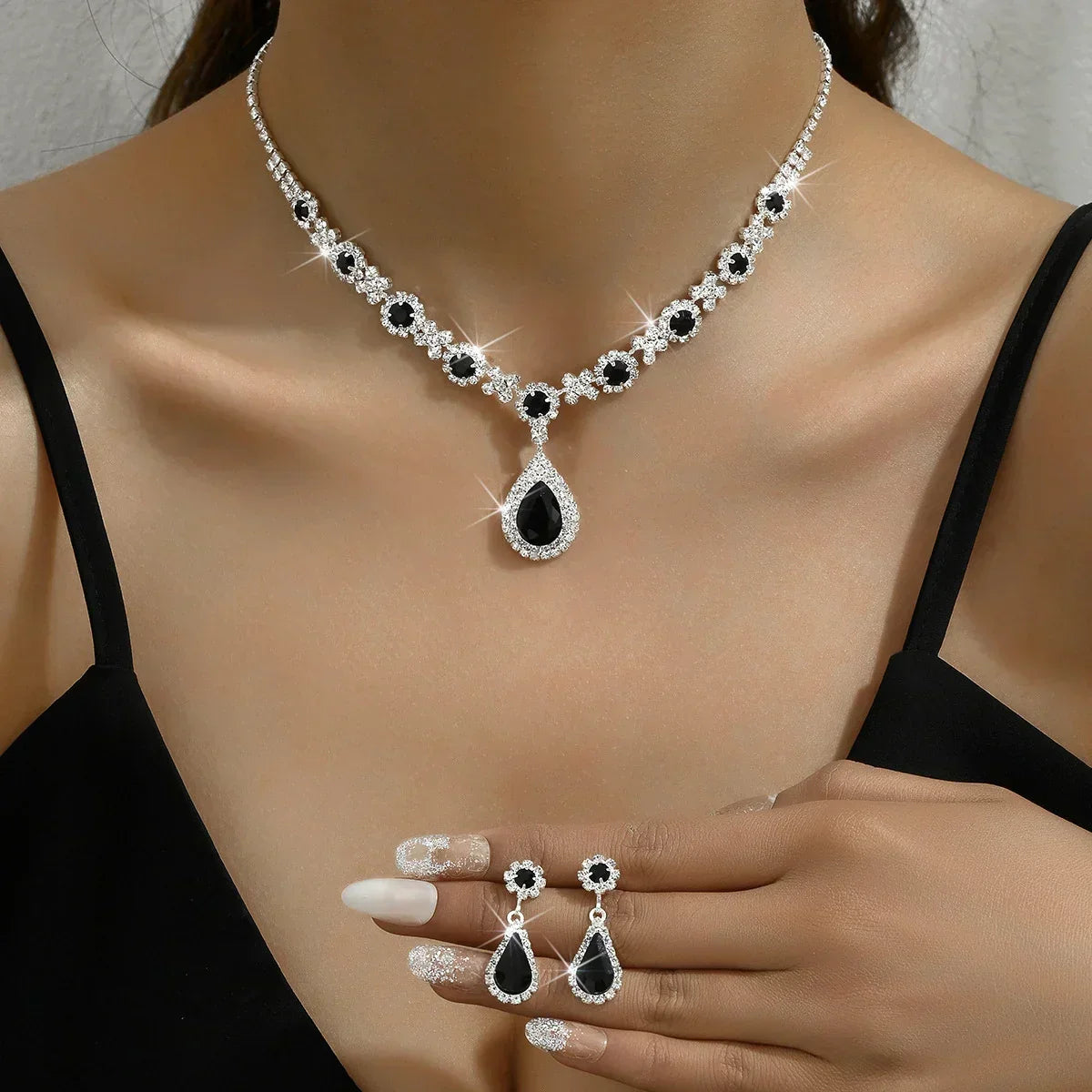 Véra | elegante conjunto de joyas de cristal