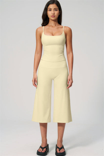 Nexus - El Conjunto de Top de Tirantes y Pantalones Cortos de Pierna Ancha para Mujer