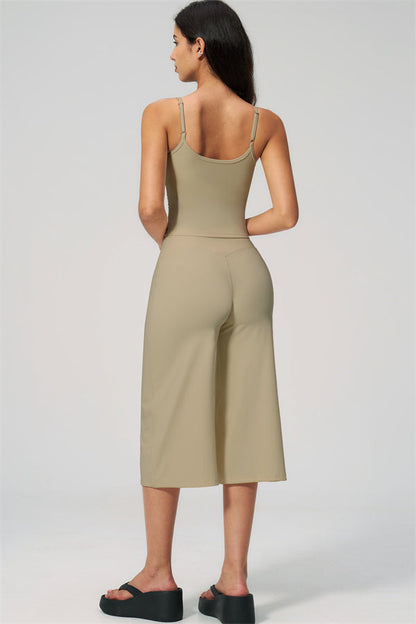 Nexus - El Conjunto de Top de Tirantes y Pantalones Cortos de Pierna Ancha para Mujer
