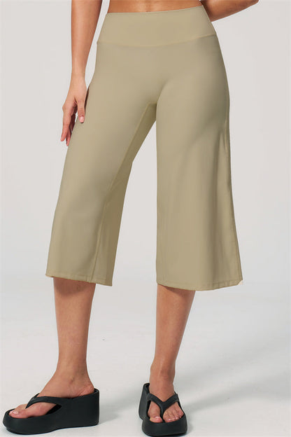 Nexus - El Conjunto de Top de Tirantes y Pantalones Cortos de Pierna Ancha para Mujer