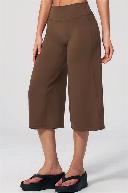 Nexus - El Conjunto de Top de Tirantes y Pantalones Cortos de Pierna Ancha para Mujer