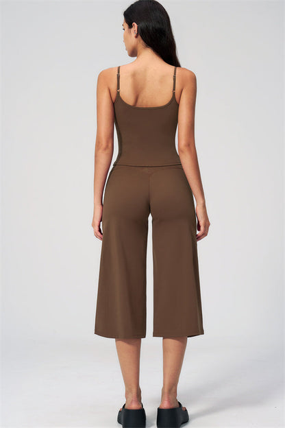 Nexus - El Conjunto de Top de Tirantes y Pantalones Cortos de Pierna Ancha para Mujer