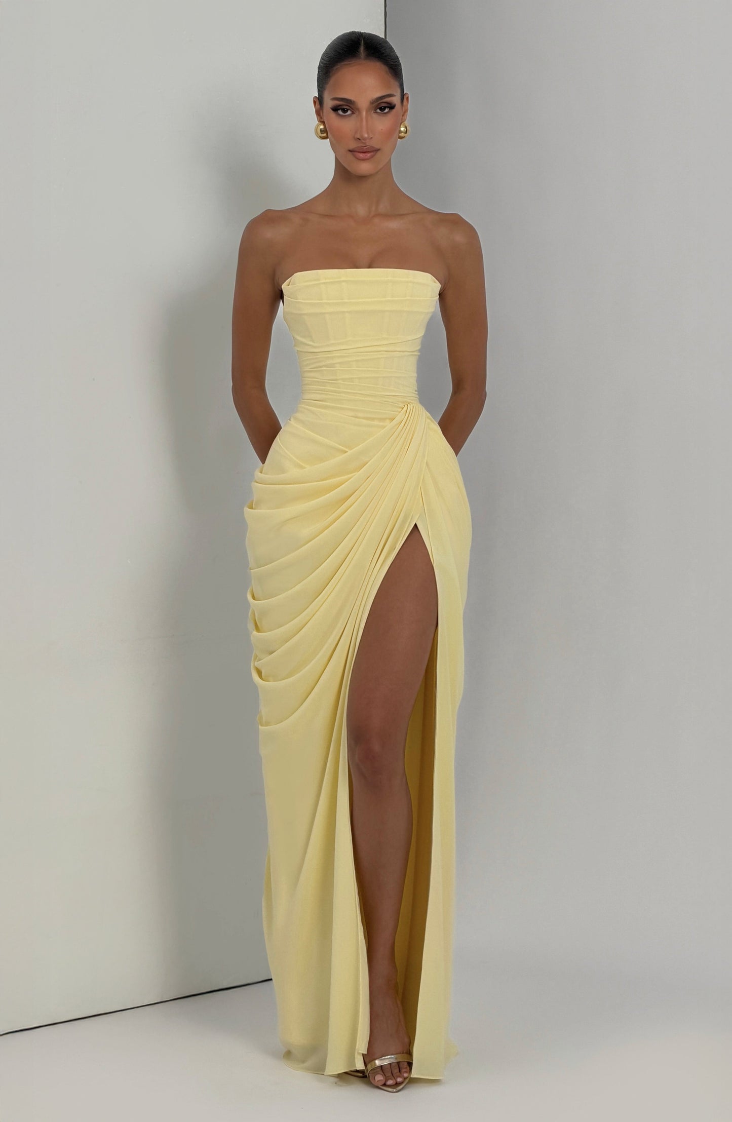 SKY - Elegancia escultural que define tu figura para Mujer