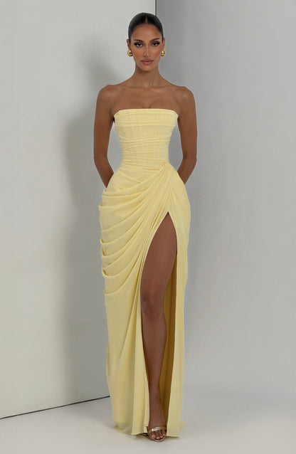 SKY - Elegancia escultural que define tu figura para Mujer