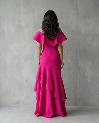 Isabel · Vestido elegante de Mujer con volantes y escote en V