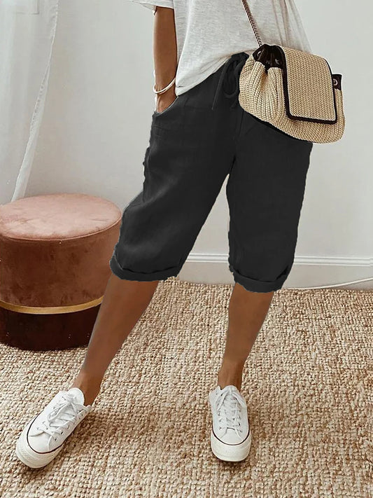 AMANDA | PANTALONES CORTOS CÓMODOS CON BAJO VUELTO